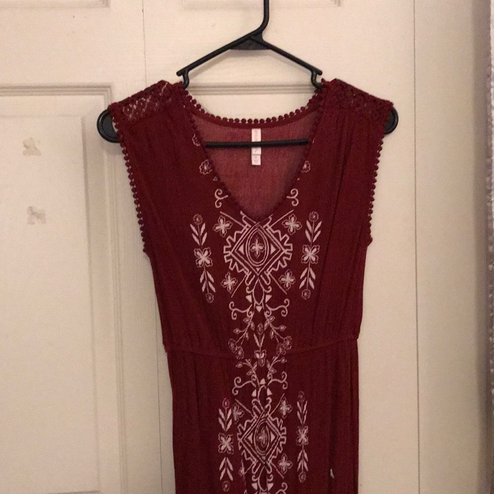 Xhilaration burgundy maxi dress S